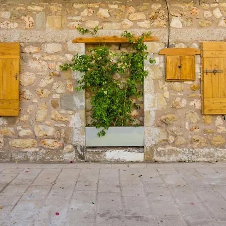 Stone Suites At Lefkada'S Old Port Exterior photo