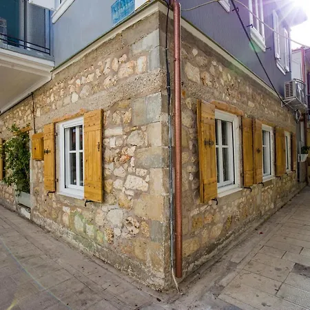 Stone Suites At Lefkada'S Old Port Exterior photo