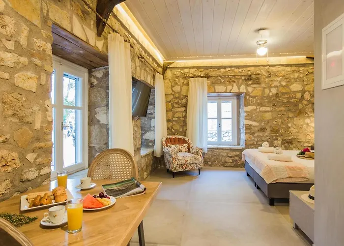 Stone Suites At Lefkada\'S Old Port