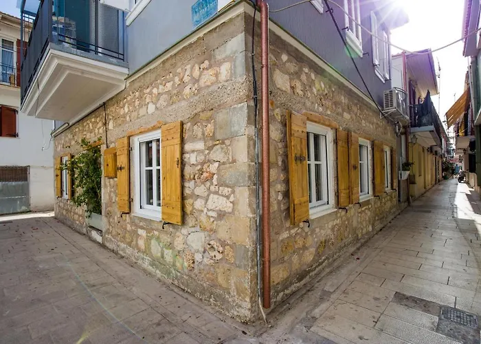 Stone Suites At Lefkada\'S Old Port